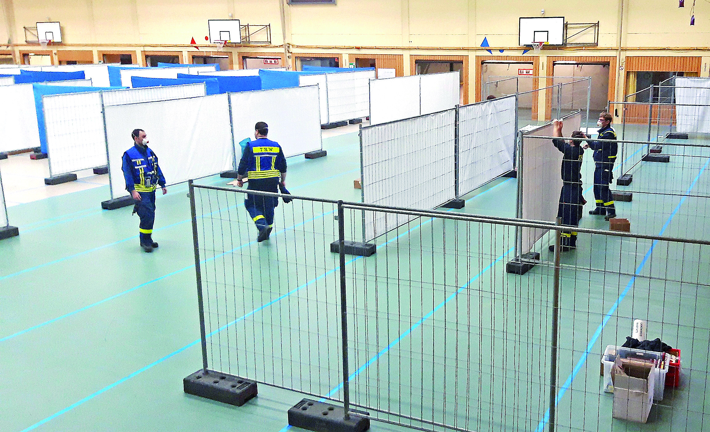 Kreisimpfzentren - Das Kreisimpfzentrum Bühl wurde mit Hilfe des THW aufgebaut.