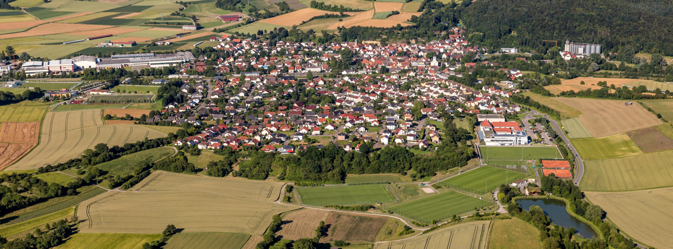 Die Gemeinde Zuzenhausen liegt am Rande des Naturparks Neckartal-Odenwald